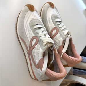 Loewe Flow Runners size 39